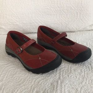 Red Keen Presidio Mary Jane MJ  Size 9.5 / 40